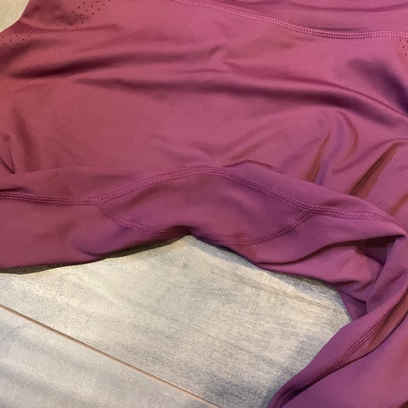 Lit laser cut bra and leggings - Picture 4 of 4